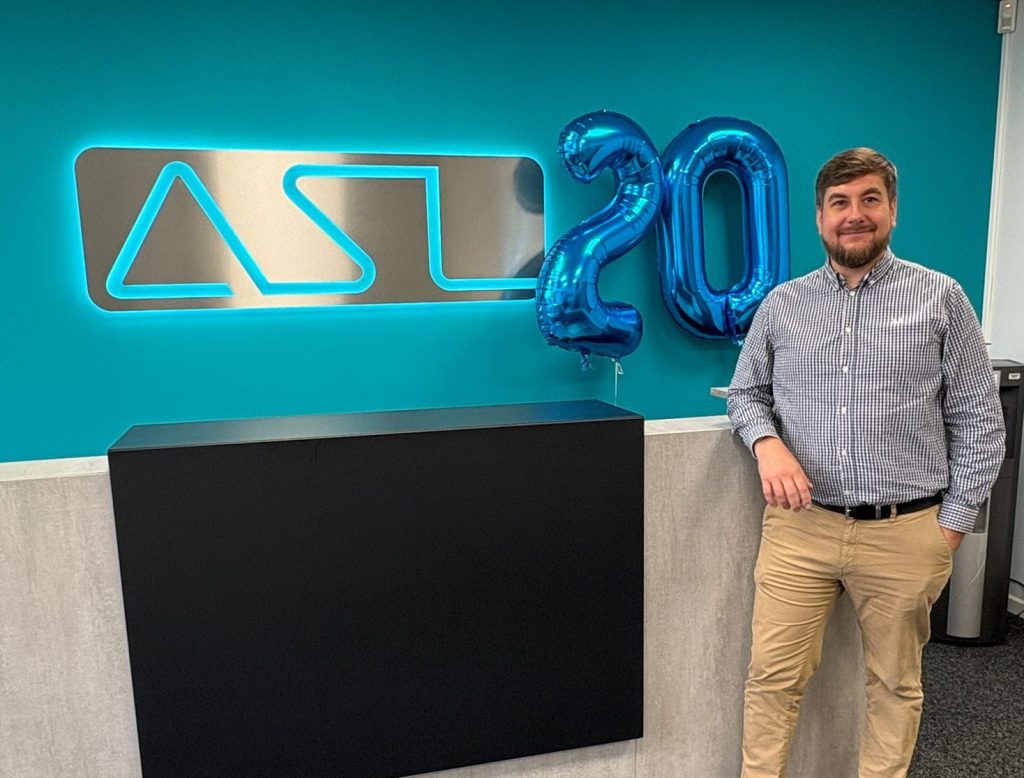 Gareth Achieves 20 Years of Service at ASL